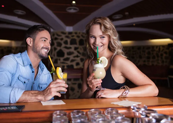 Club Dobogomajor Superior 3* チェーセクトマイ