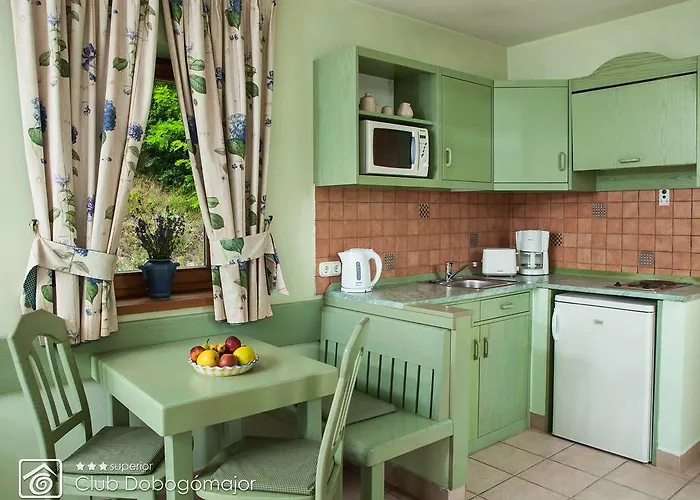 Club Dobogomajor Superior リゾート 3*